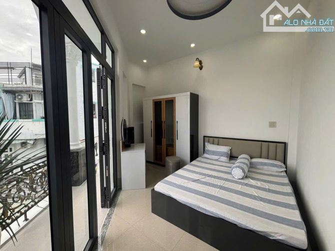 Cho thuê nhà góc 2 mặt tiền Full nội thất - 2