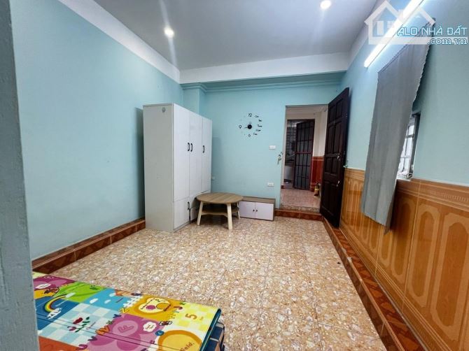 💥 SIÊU PHẨM CẦU GIẤY - LÔ GÓC SIÊU THOÁNG - VF5 ĐỖ CỬA .  💥Nhà bán cách 1 nhà ra phố dịc - 2