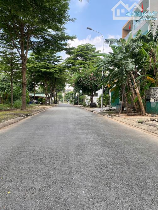 Lô đất HA Minh Tuấn phước long B siêu vip DT 125m, view công viên, - 2