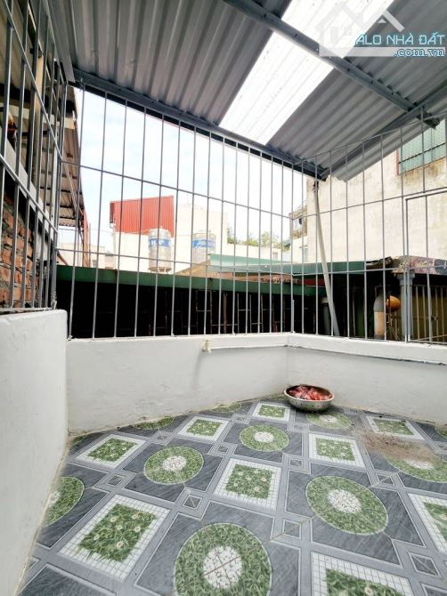 Bán nhà Đê La Thành, Đống Đa, 20m2, 4 tầng, 2 ngủ chỉ 2,89 tỷ - 2