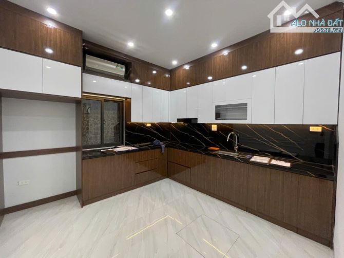 Bán nhà Xuân La Tây Hồ DT 51m x 6 tầng Ô tô đỗ cửa 13 tỷ - 2