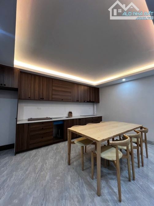 Bán nhà Việt Hưng, thang máy,  6 tầng, full nội thất, 7.8 tỷ - 2