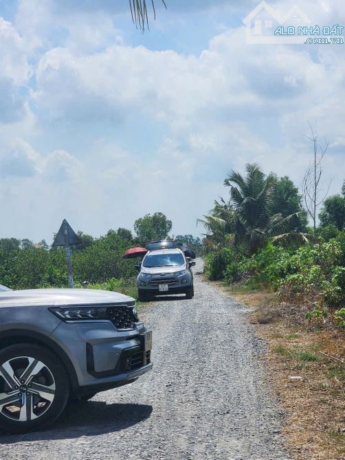 1277m2 đất Vườn Mặt Tiền 5 Liệt Thạnh Hoà Bến Lức Long An - 2