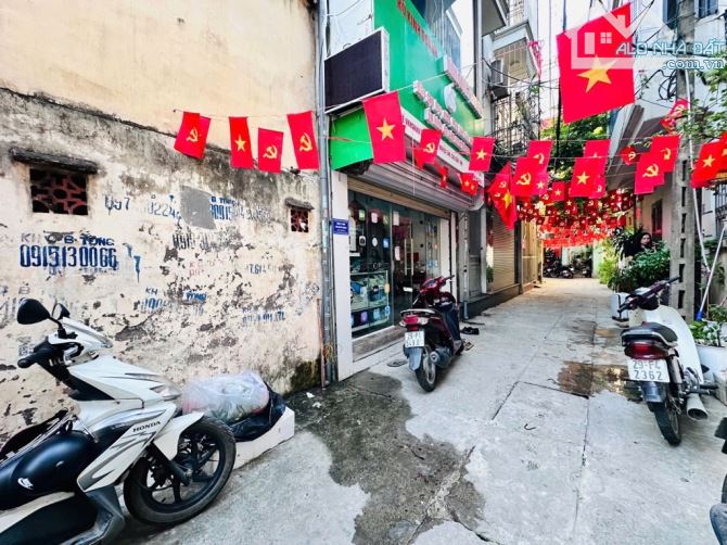 MẶT NGÕ KINH DOANH – Ô TÔ QUA NHÀ – TRẦN CUNG – NHÀ ĐẸP DÂN XÂY - 5 TẦNG - NHỈNH 9 TỶ - 2