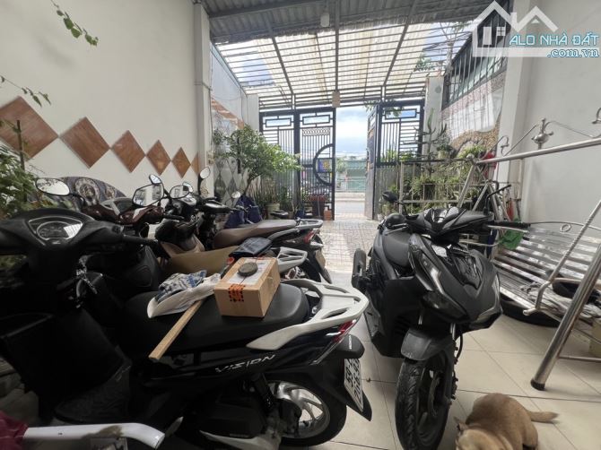 CHỦ NGỘP GIẢM 1TỶ ,MTKD THẠNH LỘC Q12 -151M2 2 TẦNG SHR CHÍNH CHỦ- ĐƯỜNG  10M NHỈNH 12 TỶ - 2
