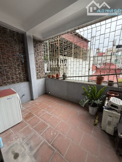 SIÊU HIẾM – LÔ GÓC – 20M RA PHỐ KIM NGƯU – NGÕ THÔNG – VIEW THOÁNG – GIÁ NHỈNH 6 TỶ