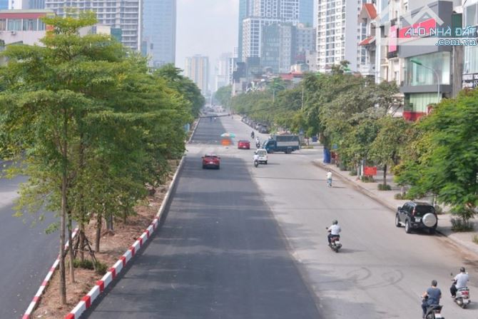 Mặt phố Ba Đình - 101m2 - MT 7.2m - Vỉa hè 5m - Sổ vuông đét - Chỉ 53 tỷ. - 2