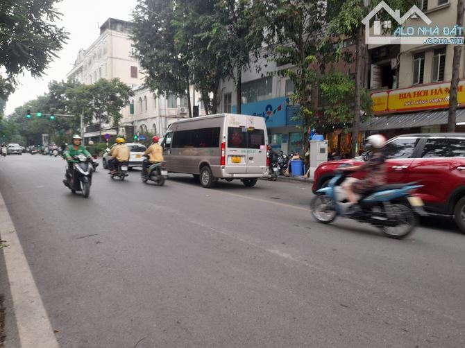 Bán lô đất vàng MP Quang Trung, 462m2, Mặt tiền 21m, Giá 350 Tỷ, sổ vuông đẹp, xây bulding - 2