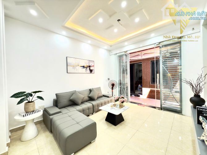 Bán nhà 4 tầng phố Miếu Hai Xã - Giá 2tỷ550 cách mặt đường 60m - 3