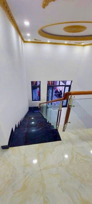 NP586 Hạ 300 triệu từ 4ty4 xuống còn 4ty100triệu  Bán gấp căn nhà 1Trệt 1 lửng Vị trí 2 Đồ - 3