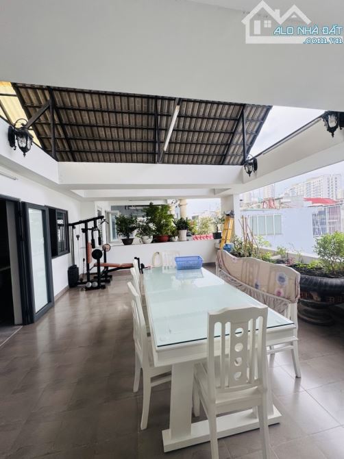 BÁN NHÀ SÁT MẶT TIỀN CHỢ VẢI PHÚ THỌ HÒA HXH 4TẦNG CÓ THANG MÁY 150M2 NGANG 8M GIÁ 18.X TỶ - 3