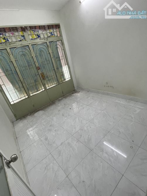 TÂN PHƯỚC QUẬN 10 - CHỈ 4.6 TỶ - KỀ HẺM XE HƠI GẦN MẶT TIỀN NHÀ TÀI LỘC - 3