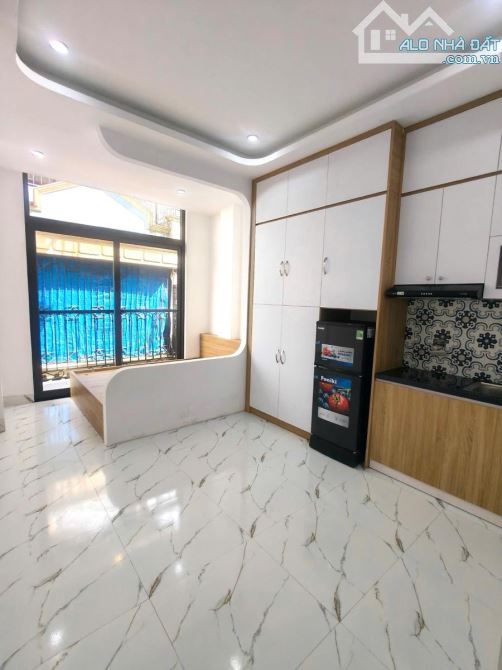 CCMN Liễu Giai, 83m x 7 tầng, 24 phòng, lô góc thoáng sáng, full nội thất, DT 1,4tỷ - 3