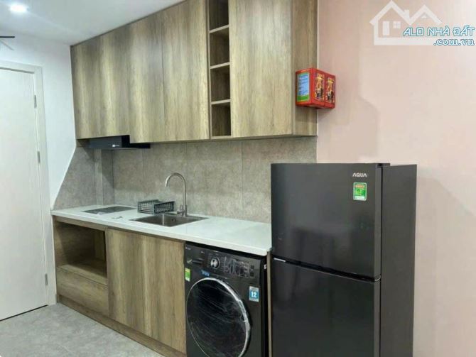 CCMN Ngã Tư Sở, 82m x 7 tầng, 24 phòng khép kín, lô góc, full nội thất, dòng tiền 1,4 tỷ - 3