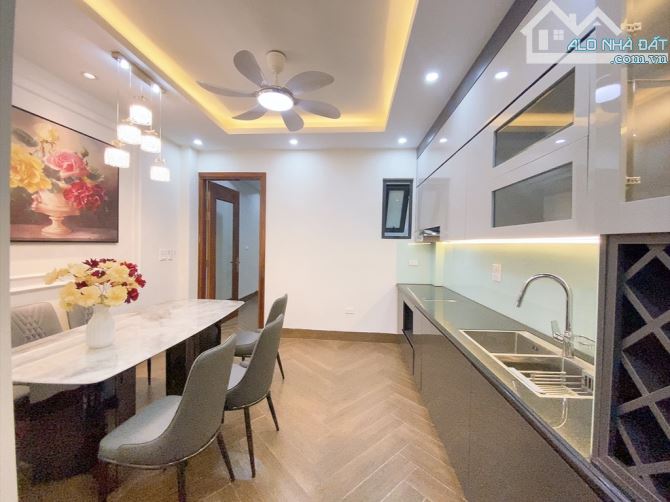 NHÀ PHAN ĐÌNH GIÓT OTO, CĂN GÓC, 50m², THANG MÁY, 12 TỶ 4 - 3