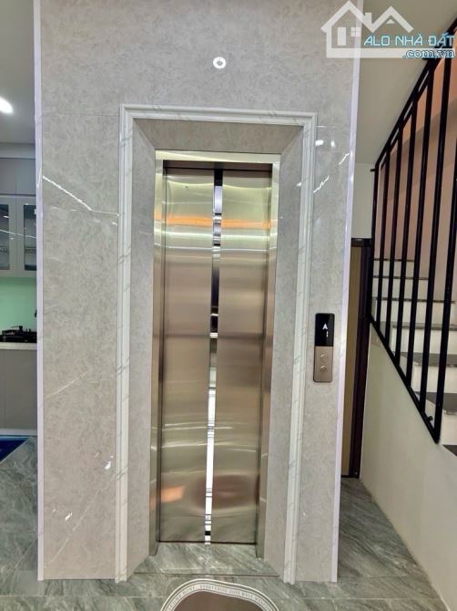 Nhà 5 tầng thang máy  Ngõ rộng, gần khu đô thị Đại Từ -DT 39m - 3