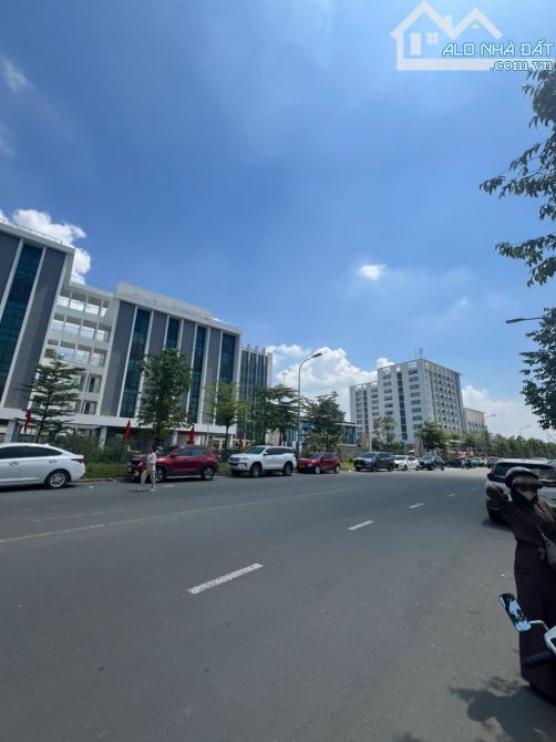 Cách metro 5 chỉ 300 m không lỗi phong thuỷ đường thông 87 m chủ cần tiền nên cần bán gấp - 3