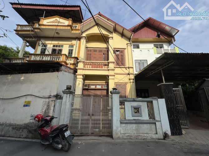 🏡 SẴN NHÀ 3 TẦNG Ở NGAY – ĐẦU TƯ SINH LỜI CAO – Ô TÔ VÀO TẬN NHÀ - ĐƯỜNG RỘNG OTO TRÁNH V - 3
