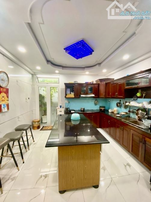 Bán nhà mặt tiền QL 50 vào 50m khu biệt thự, 5 tầng lầu hoàn công đủ - 3