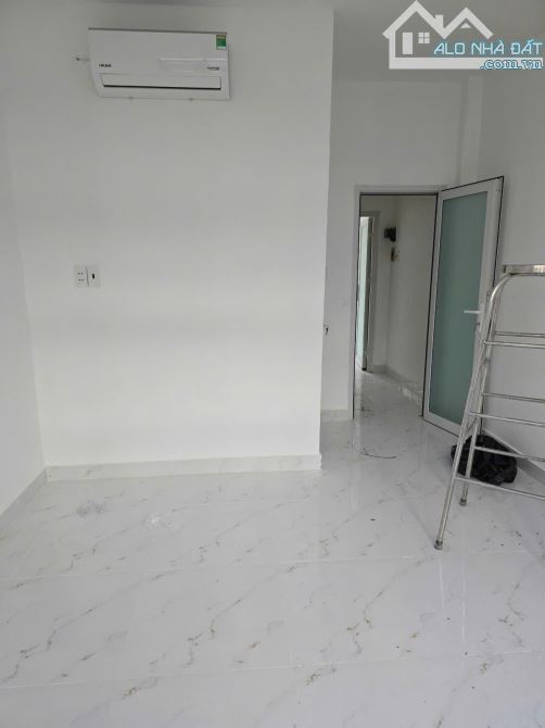 Bán nhà 5 tầng mặt tiền Nguyễn Biểu Quận 5, 40m2 HDT 50 triệu/tháng chỉ nhỉnh 15 tỷ - 3