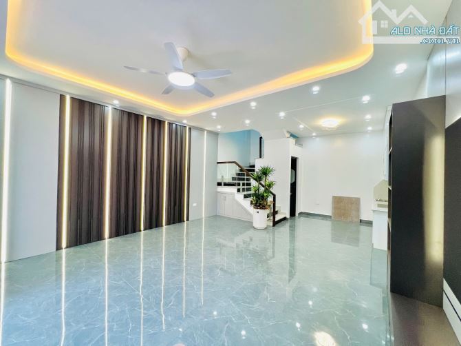 400tr chỉ còn 3,48 tỷ  Bán nhà  3 tầng  tại miếu hai xã ,dư hàng kênh ,lê chân - 3
