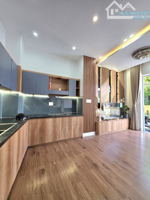 Bán nhà đẹp 3 tầng, kiệt đường Trần Cao Vân, Xuân Hà, Thanh Khê. DT 50m2. Giá 4.39 tỷ - 3