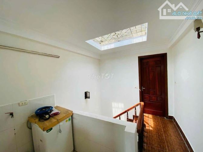 Cho thuê nhà Nghĩa Đô – Cầu Giấy DT 55m x 5 tầng, lô góc, ô tô đỗ giá thuê 19tr/th - 3