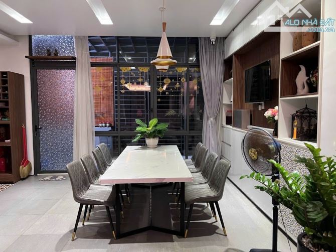 BIỆT THỰ ĐƯỜNG 12M NGUYỄN VĂN LƯỢNG - THỐNG NHẤT - LÊ ĐỨC THỌ. GIÁ 22,5 TỶ - 2