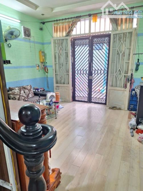 NHÀ 2 MẶT TIÊN, NỞ HẬU, HẺM XE HƠI, DT 40M2. GẦN SÁT ĐƯỜNG QUANG TRUNG GÒ VẤP - 3