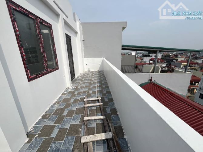 Quá Đẹp / Đặng Vũ Hỷ/ 18.x tỷ / 7 tầng/ Đường 13m - 3