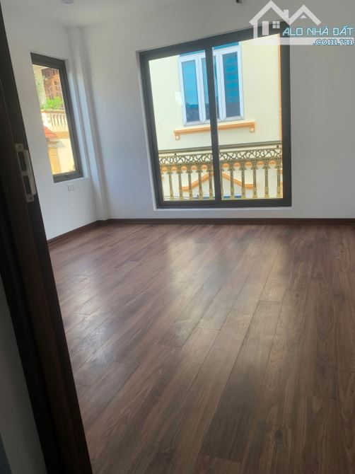 CỰC RẺ ! BÁN NHÀ YÊN PHỤ MỚI XÂY - NGÕ NÔNG -NHÀ ĐẸP LUNH LINH -2 THOÁNG -SỐ ĐỎ VUÔNG ĐẸP - 3