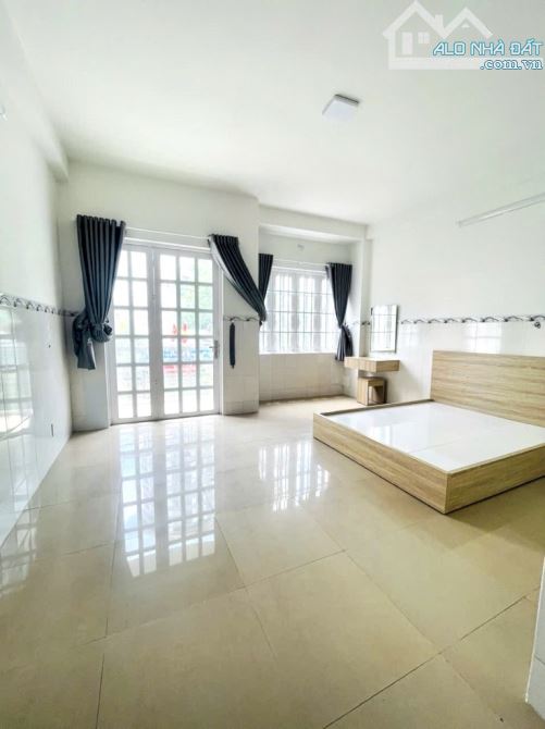 NHÀ 4TẦNG CÓ HẦM XE KHU PHÂN LÔ MẶT TIỀN  HOÀNG QUỐC VIỆT,5x18M,NHỈNH 12 TỶ - 3