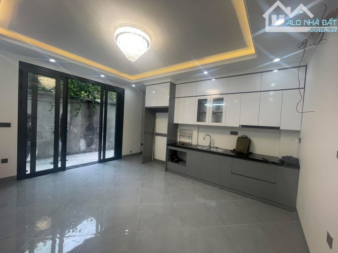 Siêu hiếm, Thái Hà - Đống Đa  Dt: 33/39m, 6 tầng, mt7m, Giá 12.8 tỷ - 3
