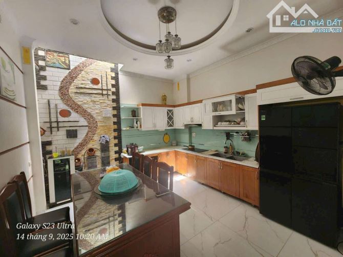 Giá Sốc : nhà 3 tầng như mới khu đô thị bãi viên - 3