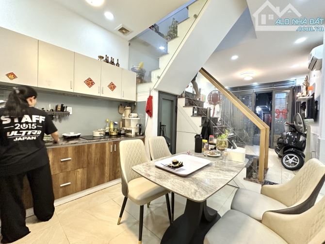 Hẻm Xe Hơi, 44m2, 2 Lầu, 3PN, Ngô Tất Tố, P.21, Q. Bình Thạnh. - 3