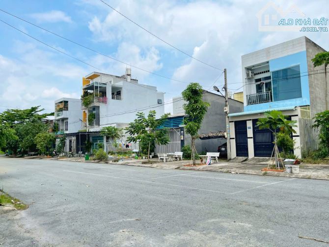 BÁN ĐẤT 8x25M, 200M2, NGUYỄN VĂN TẠO, LONG THỚI, ĐƯỜNG 12M, GIÁ 6.2 TỶ - 3
