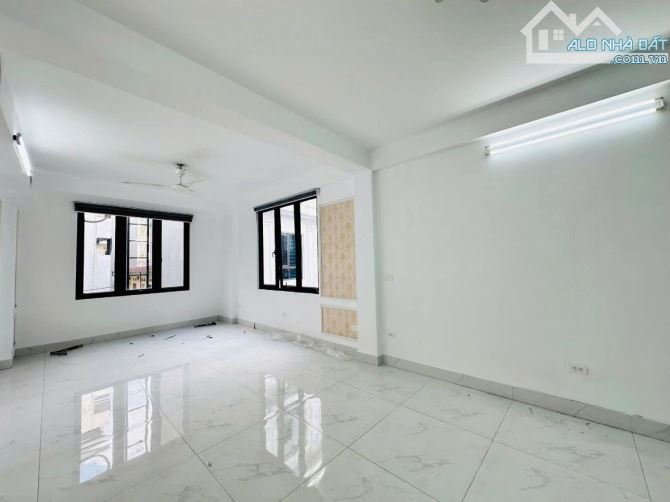 Nguyễn Khang 6 tầng thang máy vừa ở cho thuê 52m giá 15.5 tỷ - 3