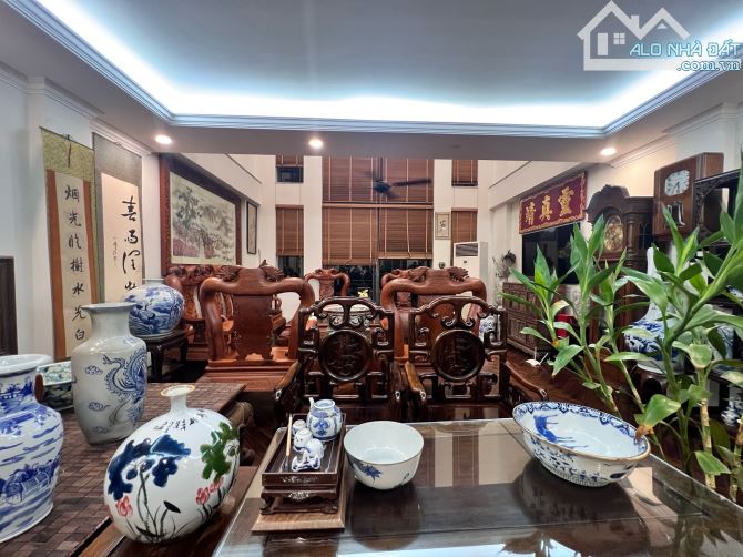HOÀNG CẦU - 55m2 x 7 tầng thang máy - lô góc 2 mặt ô tô tránh - Gara 2 ô tô - 23.5 Tỷ - 3