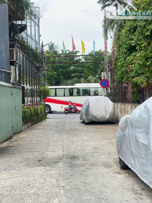 🏣 Nhà 2 tầng - gần biển Mỹ Khê- Chế Lan Viên- NHSon - DT  98,4m ngang 5,3 giá 13,7 tỉ - 3