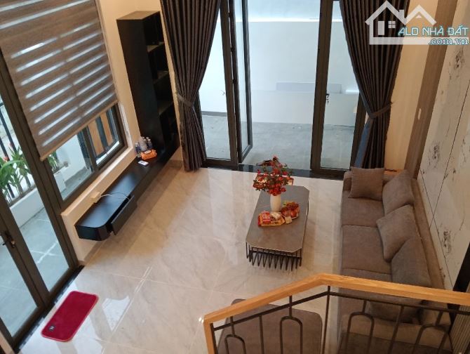 SIÊU PHẨM HÀNG HOT GIÁ CỰC ỔN- NHÀ 3 TẦNG MỚI FULL NỘI THẤT OTO ĐỔ CỬA KIỆT TÔ HIỆU - 3
