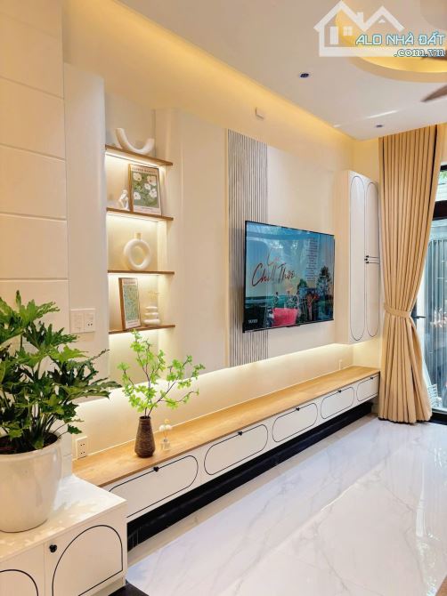 📌📌📌LÀM VIỆC TRỰC TIẾP GIÁ TỐT !!! Bán nhà 3 tầng kiệt điện biên phủ - 3