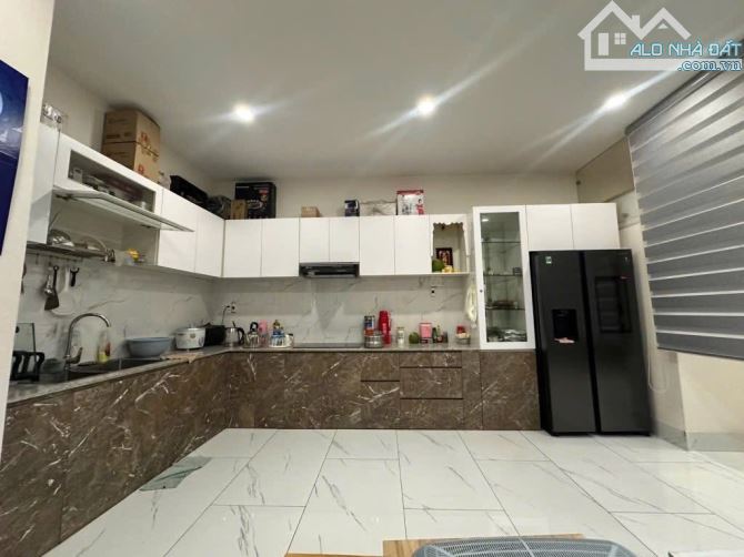 Quận 3, 4 Tầng, ngang gần 5m, 40m2, gần MT Trần Quang Diệu_Lê Văn Sỹ, 10.6 Tỷ - 3