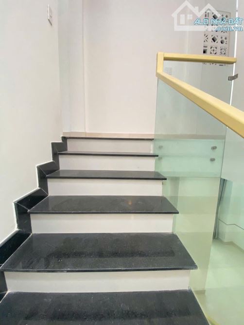 CHO THUÊ NHÀ 2 TẦNG KIỆT 106 NGUYỄN LỘ TRẠCH, TP HUẾ - 3