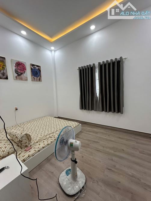 BÁN NHÀ 2 TẦNG HẺM XE HƠI HUỲNH TẤN PHÁT Diện tích: 4x16m (CN 50m²) Kết - 3