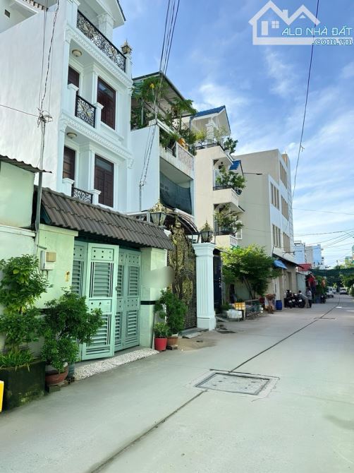 BÁN BIỆT PHỦ 6 TẦNG 128m2 NỘI THẤT SANG TRỌNG NGAY VÒNG XOAY VÕ VĂN KIỆT - 3