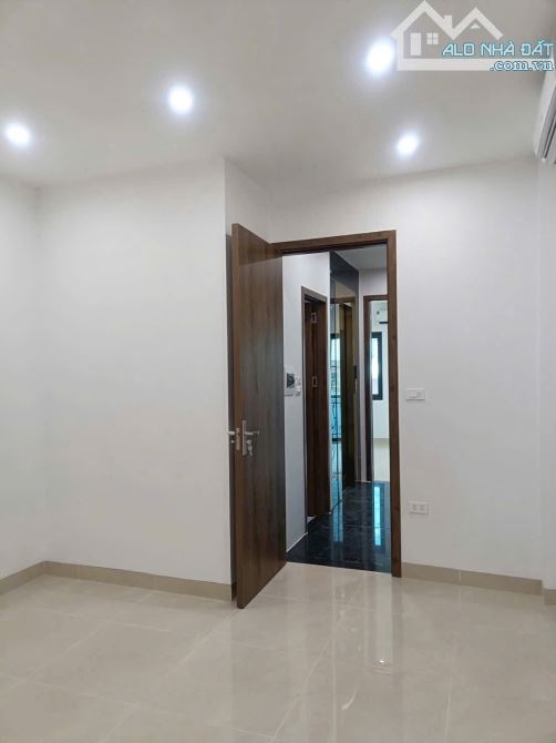 💥💥💥 BÁN NHÀ PHÚ DIỄN - CHÍNH CHỦ ÔNG ANH GỬI BÁN  🏠 Diện tích: 40m² 🏗 Xây dựng: 6 tần - 3