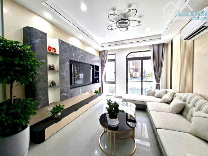 NHÀ MỚI THẠCH BÀN LONG BIÊN, 40 M², 6 TẦNG THANG MÁY - FULL NỘI THẤT, NHỈNH 9 TỶ - 3