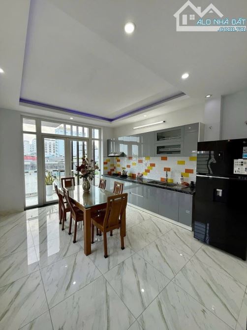 NHÀ 4 TẦNG MẶT TIỀN ĐƯỜNG PHẠM VĂN NGHỊ GẦN CHỢ TÂN LẬP - GIÁ BÁN 10TY9 - 3
