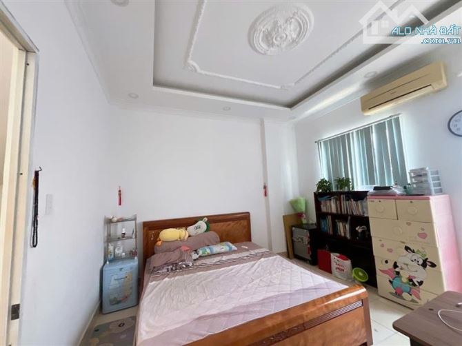 NHÀ 3 TẦNG ,HUỲNH TẤN PHÁT TT NHÀ BÈ (68M2) 5TỶ3 - 3