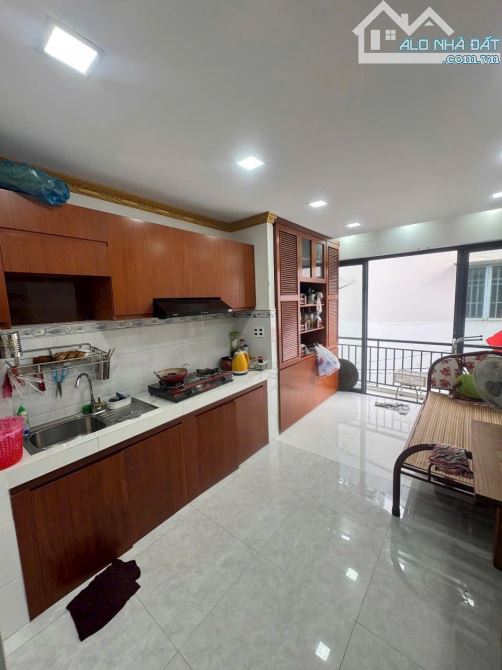 VÕ DUY NÌNH P 22 BÌNH THẠNH - 41m2- 4 TẦNG -5 pn - giá 5,2 tỷ - 3
